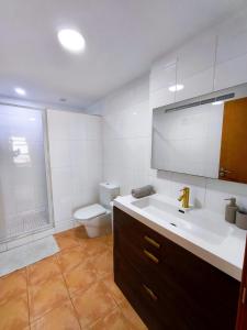 Apto en Cullera con terraza, piscina, parking y wifi gratis