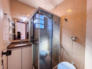 Apê com AC, Garagem | 250m Praia de Canasvieiras