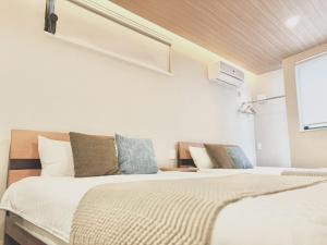 Koti Sopo Universal Bay 4 by Liaison