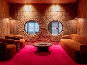 Hyde Melbourne Place