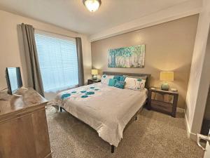 Spacious 2-Bedroom Urban Oasis