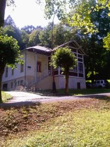 Villa Zora - 巴德霍夫斯基库佩莱