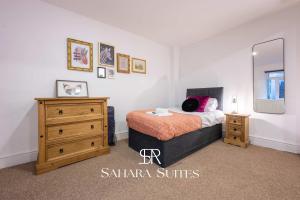 New -Modern Home - Sleeps 4 - Parking