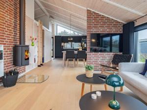 6 person holiday home in Løkken