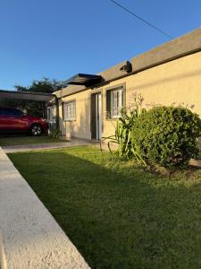 Casa con pileta a 2 cuadras del río