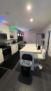 The 513 Flat 2! 1BR, 1Bath Apt with Pool and Riverfront View! Free Gated Parking! Only Steps from The banks & Stadiums!