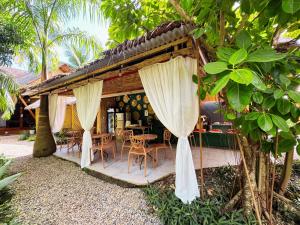 Nautilus Hostel & Hammocks