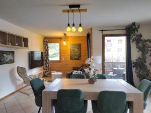 Aussois : Appartement spacieux pour 6 à 7 pers, 3 chambres, balcon & véranda - FR-1-508B-56