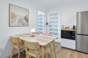 Garigal Retreat with Pool access