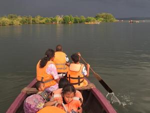 Nickiesnest munroe island kollam