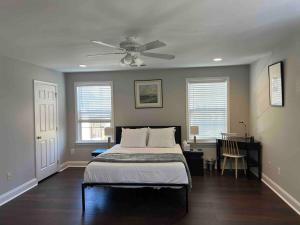 Luxury 4 BR, 2 and half Baths, in Upper Level of the house, and nonsmoking