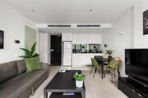 Flinders Retreat Apartment with Free Parking