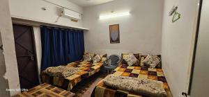 SK Home Stay घर जैसा आराम