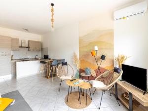 Apartment with air conditioning and terrace