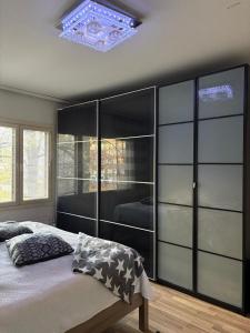 Cozy Apartment nearby Airport