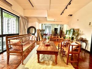 Cozy 2BR Family Homestay in Shared Bungalow SS2 Petaling Jaya