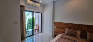 Sawadee822,Naiharn&Rawai Beach Phuket