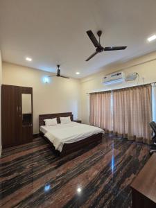 Aathidya Guest House