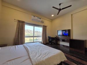 Aathidya Guest House