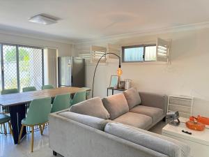 Lavender Dream Manor - Nestled by Station