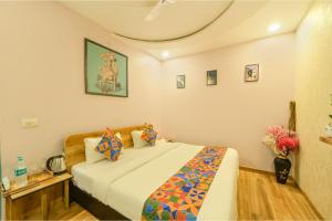 FabHotel Blooming Beds Pearl