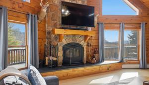 Amazing Views Hot Tub Fire Pit Game Room