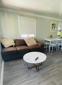 Cabin in Central Wagga