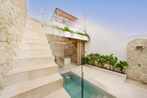 Luxe 1BR Oasis - Swim-up Bar & Near Canggu