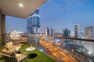 Luxury 2BR in Mada Residences - Walk to Dubai Mall