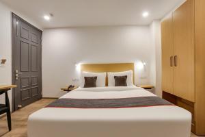 Townhouse Alwar Railway Junction