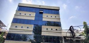 POP 83614E Hotel Chitra Chouraha