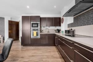 Cityscape MCR Skyline- 2BR, free parking, views