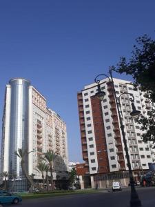 Lux apartement a coté de la gare tgv Tanger près de la mer avec parking et wifi gratuit