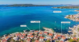 Beach Villa Apartment w Sea Sunset Views, 4 Stars, Sibenik