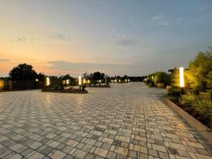 Jasmin 7- Peaceful Retreat with Jacuzzi in Hyderabad by Homeyhuts