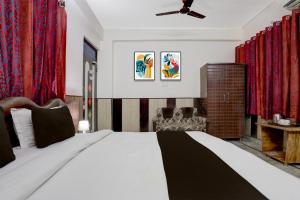 Collection O Gautameshver Mahadev Temple Formerly Pushp Vatika