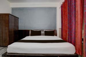 Collection O Gautameshver Mahadev Temple Formerly Pushp Vatika