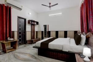 Collection O Gautameshver Mahadev Temple Formerly Pushp Vatika