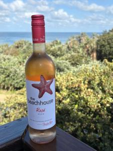 Bon-up-a-Tree Beach Lodge with jacuzzi ocean views, south coast Kwa Zulu Natal