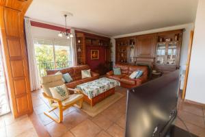 Catalunya Casas Spectacular mountain views, just 4km to the beach