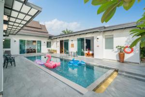Phuket La Siesta, Naiharn Beach