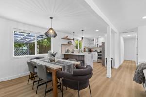 Family-Friendly 4BR Home with AC and Yard Near Airport