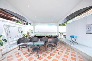 Laila Beach Pool Villa