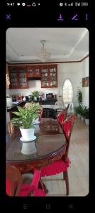 Lustrias White Castle