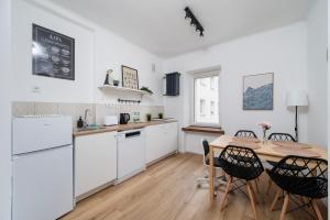 Franciszkańska Homely Apartment by BookingHost