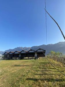 Guesthouse and Restaurant SayLomYen KongLor