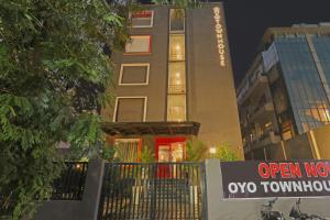 1274 Super Townhouse Patrakar Puram