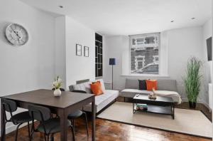 Emerald Escape Private Garden and Free Parking