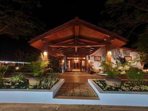Mayura Hill Resort