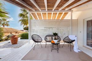 BAIA LAURA 10, Emma Villas